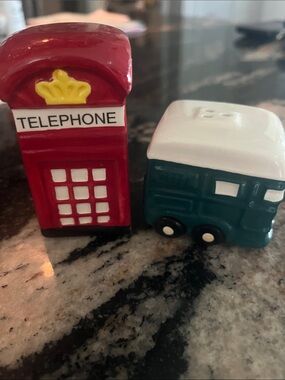 Red Telephone & Teal Camper Kids Toy Set - Brand Unspecified
